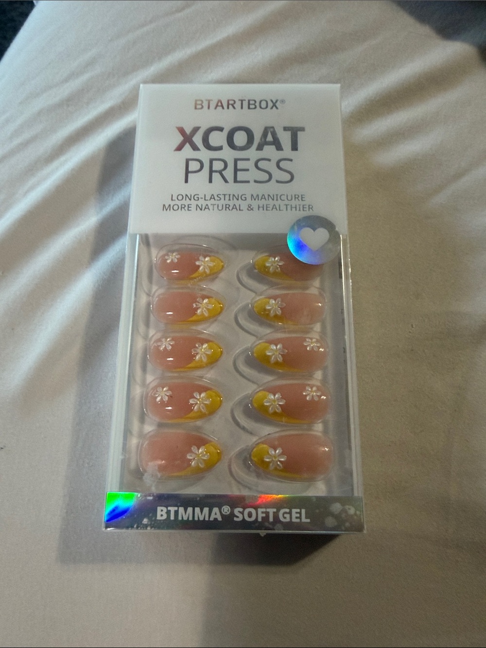 XCOAT PRESS Soft Gel Press-On Nails in Pink & Yellow